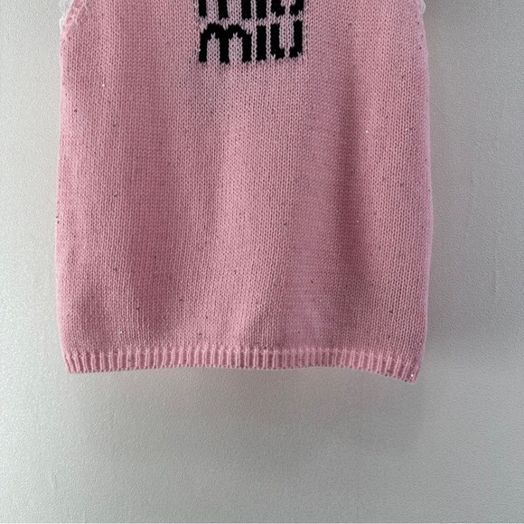 Miu Miu Pink Knit Logo Tank with White Lace Trim - Picture 4 of 5